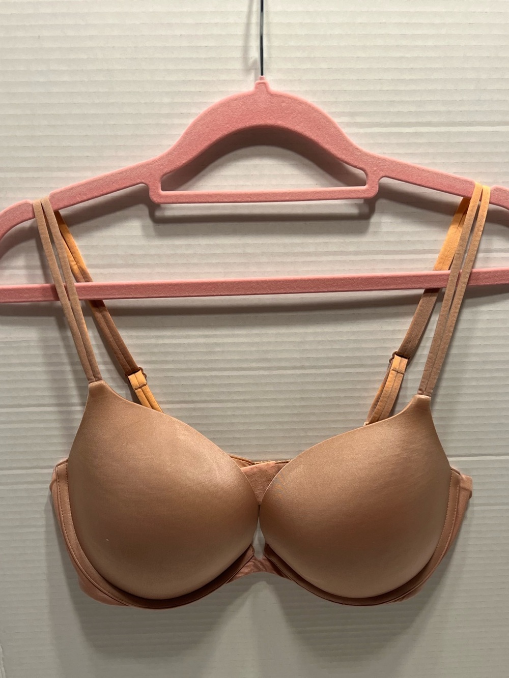 Victoria’s Secret Very Sexy Nude Bra in 36D